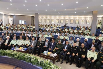 تصاویر/تکریم و معارفه فرمانده نیروی انتظامی استان هرمزگان