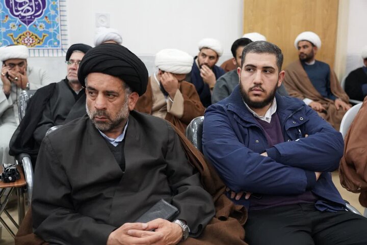 تصاویر/دیدار حوزویان لرستان با رئیس شورای سیاست‌گذاری ائمه جمعه کشور