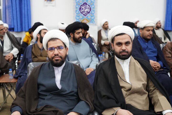 تصاویر/دیدار حوزویان لرستان با رئیس شورای سیاست‌گذاری ائمه جمعه کشور