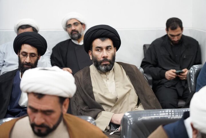 تصاویر/دیدار حوزویان لرستان با رئیس شورای سیاست‌گذاری ائمه جمعه کشور