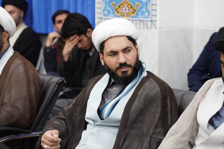 تصاویر/دیدار حوزویان لرستان با رئیس شورای سیاست‌گذاری ائمه جمعه کشور