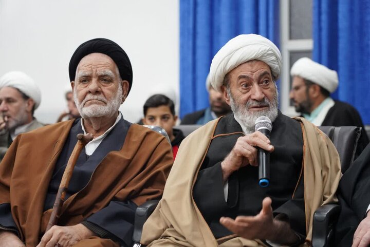 تصاویر/دیدار حوزویان لرستان با رئیس شورای سیاست‌گذاری ائمه جمعه کشور