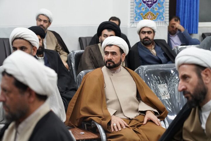 تصاویر/دیدار حوزویان لرستان با رئیس شورای سیاست‌گذاری ائمه جمعه کشور