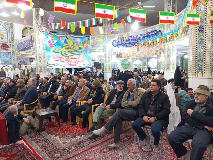 تصاویر /محفل انس با قرآن کریم،همزمان با دهه مبارک فجر با حضور امام جمعه  نطنز