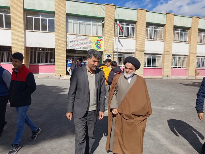 تصاویر /محفل انس با قرآن کریم،همزمان با دهه مبارک فجر با حضور امام جمعه  نطنز