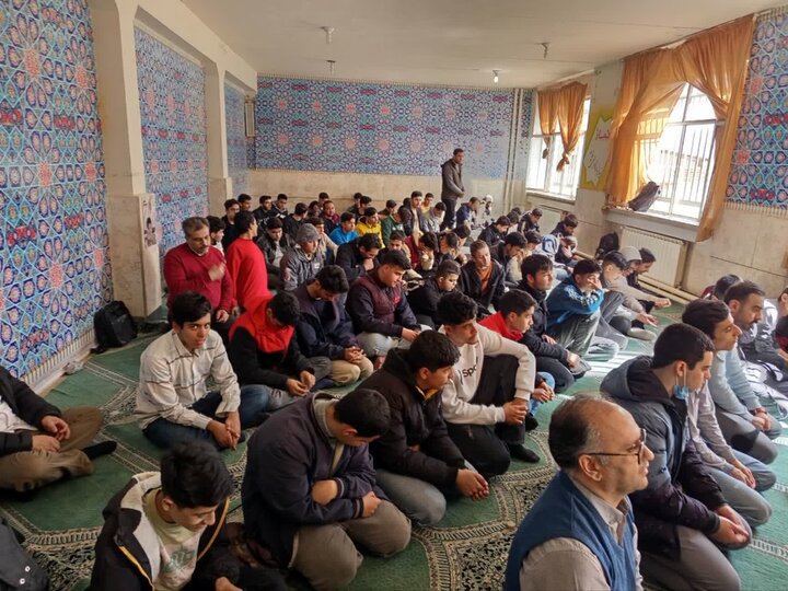 تصاویر /محفل انس با قرآن کریم،همزمان با دهه مبارک فجر با حضور امام جمعه  نطنز