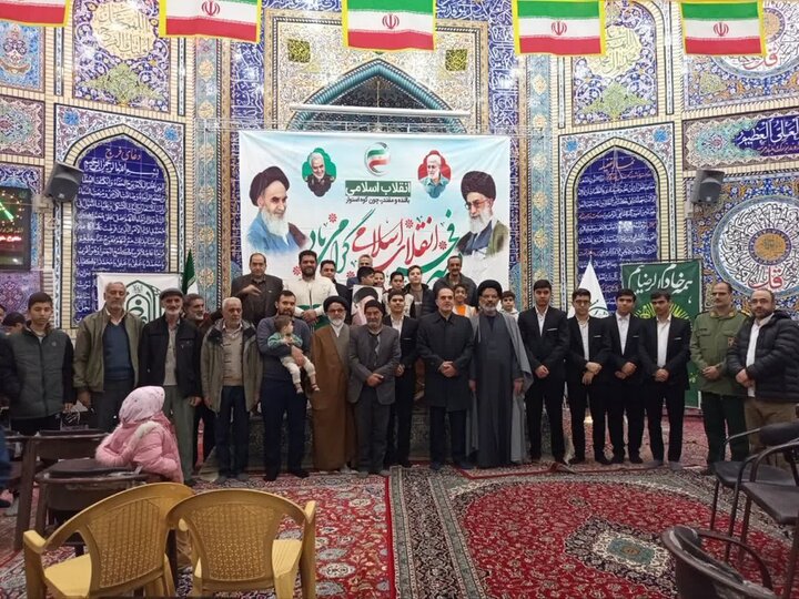 تصاویر /محفل انس با قرآن کریم،همزمان با دهه مبارک فجر با حضور امام جمعه  نطنز