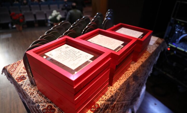 تصاویر/ نمایشگاه «زندگی در جنگ»