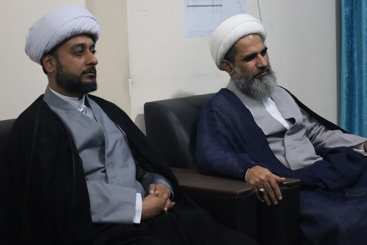 تصاویر/دیدار مسئول دفتر نمایندگی ولی فقیه در سپاه امام سجاد (ع) هرمزگان با مدیر حوزه علمیه استان هرمزگان