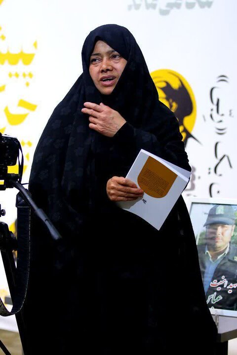 مراسم رونمایی از شماره جدید نشریه «خط» به همت خانه طلاب جوان قم، شامگاه یکشنبه ۱۹ بهمن‌ماه با حضور حجج‌اسلام والمسلمین احمد رهدار، مصطفی امینی‌خواه و علی سپهران و همچنین خانواده شهید «عباس اسدی» در مس