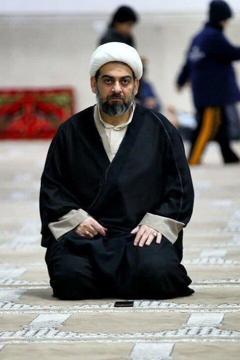 مراسم رونمایی از شماره جدید نشریه «خط» به همت خانه طلاب جوان قم، شامگاه یکشنبه ۱۹ بهمن‌ماه با حضور حجج‌اسلام والمسلمین احمد رهدار، مصطفی امینی‌خواه و علی سپهران و همچنین خانواده شهید «عباس اسدی» در مس