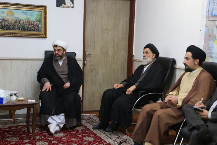 تصاویر/دیدار شورای ائتلاف نیروهای انقلاب اسلامی استان خوزستان با مدیر حوزه علمیه خوزستان