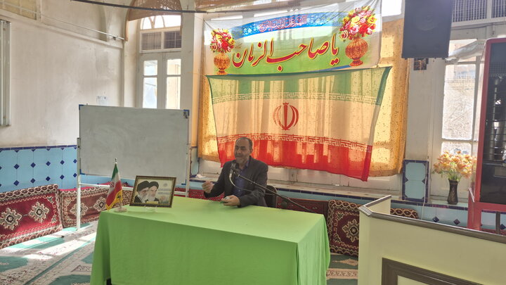 تصاویر/ جشن سالگرد پیروزی انقلاب اسلامی در مدرسه آیت‌الله مدنی کاشانی(ره)