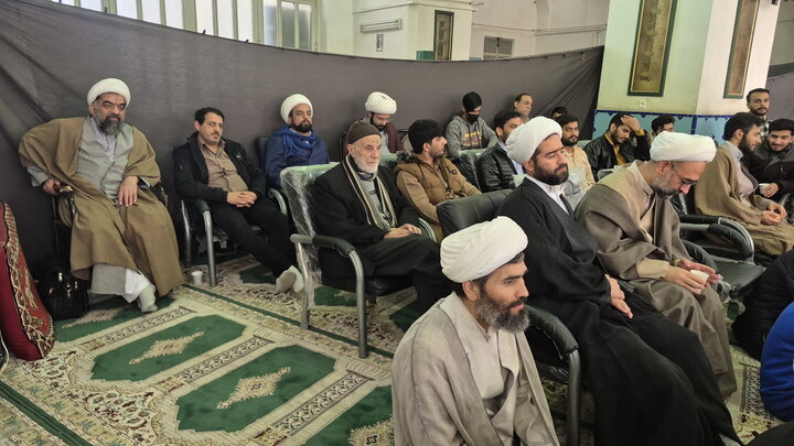 تصاویر/ جشن سالگرد پیروزی انقلاب اسلامی در مدرسه آیت‌الله مدنی کاشانی(ره)