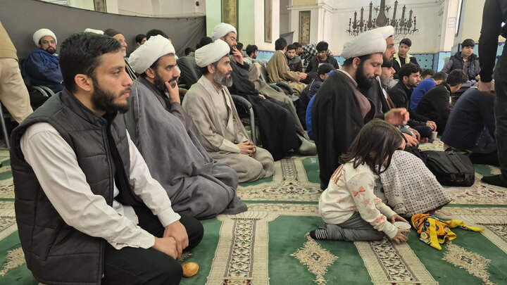 تصاویر/ جشن سالگرد پیروزی انقلاب اسلامی در مدرسه آیت‌الله مدنی کاشانی(ره)