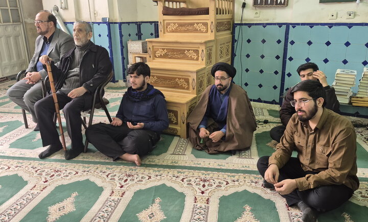 تصاویر/ جشن سالگرد پیروزی انقلاب اسلامی در مدرسه آیت‌الله مدنی کاشانی(ره)