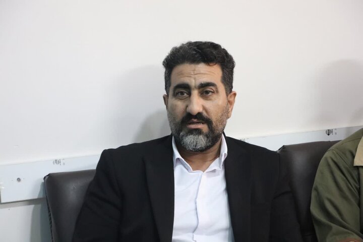 تصاویر/دیدار رئیسمنابع طبیعی با امام جمعه مهران