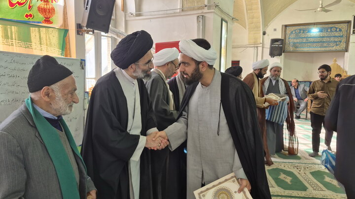 تصاویر/ تجلیل از نفرات برتر المپیاد علمی مدارس علمیه کاشان