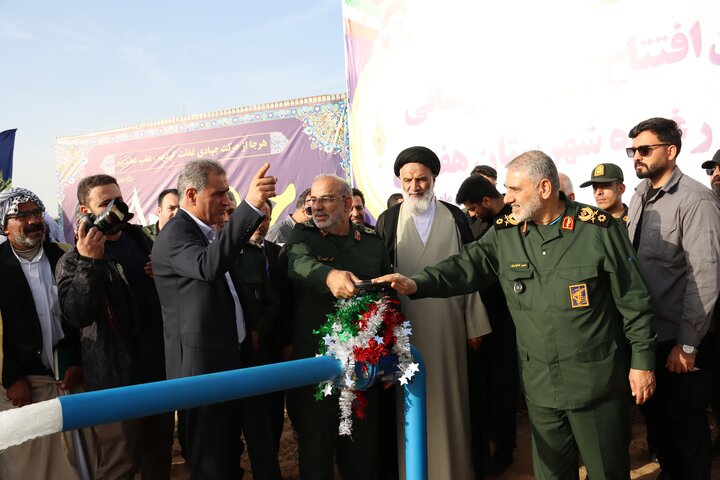 آیین افتتاح پروژه آبرسانی بخش رغیوه شهرستان هفتکل همزمان با دهه فجر باحضور حجت الاسلام والمسلمین موسوی‌فرد نماینده ولی فقیه در خوزستان