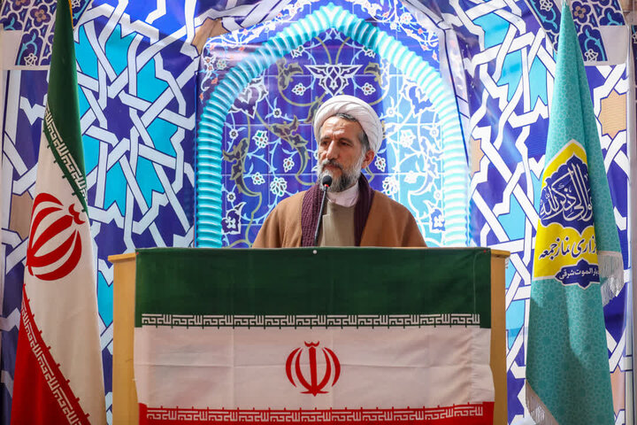 تصاویر / حضور امام جمعه قزوین در مراسم جشن انقلاب اسلامی در روستای خورهشت ومعلم کلایه