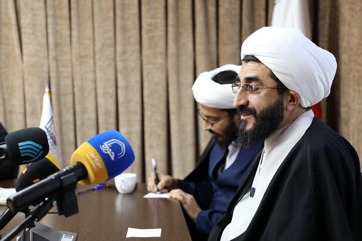 تصاویر/ نشست خبری سخنگوی قرارگاه جنگ ترکیبی بلاغ مبین  حوزه های علمیه