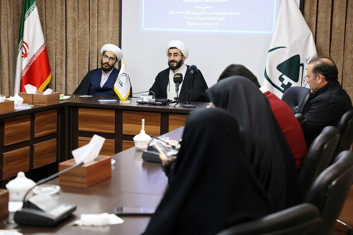 تصاویر/ نشست خبری سخنگوی قرارگاه جنگ ترکیبی بلاغ مبین  حوزه های علمیه