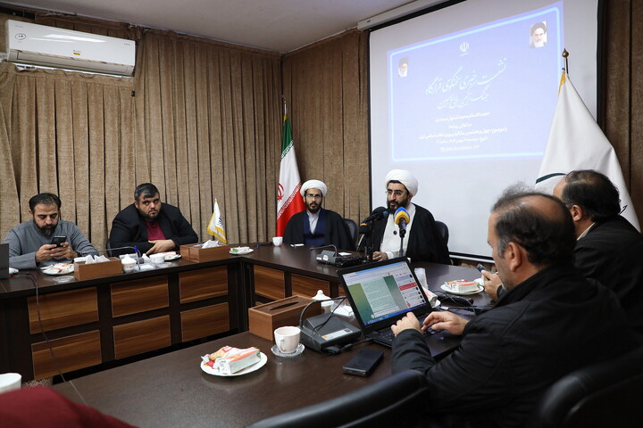 تصاویر/ نشست خبری سخنگوی قرارگاه جنگ ترکیبی بلاغ مبین  حوزه های علمیه