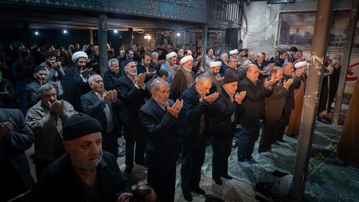 تصاویر/ حضور مردم در مسجد سلمان کرج