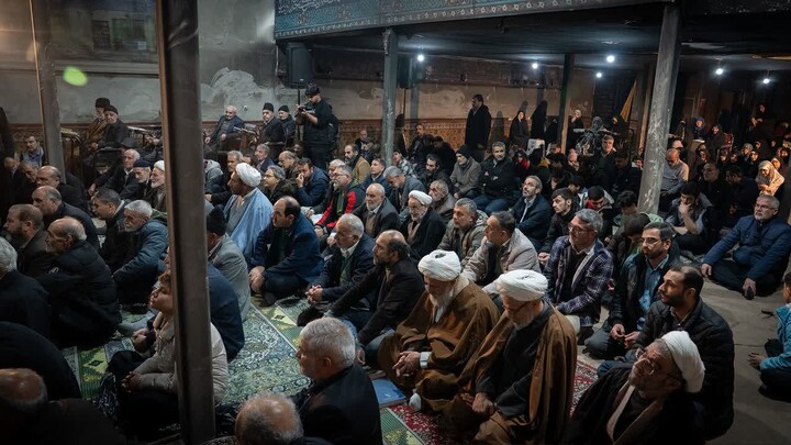 تصاویر/ حضور مردم در مسجد سلمان کرج