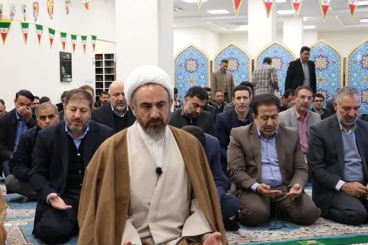 برگزاری مراسم دهه فجر در دادگستری کل استان ایلام