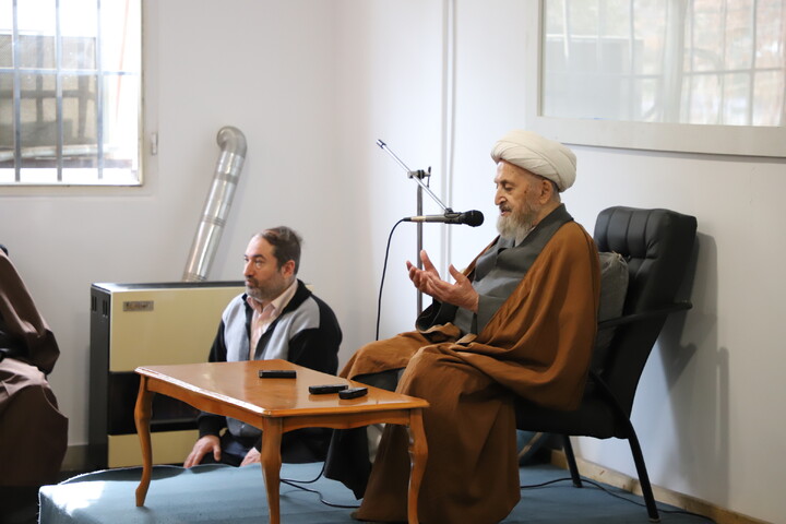 تصاویر/ دیدار جمعی از علما و روحانیون استان آذربابجان شرقی با آیت الله سبحانی