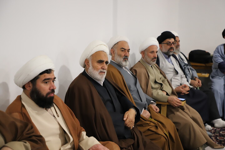 تصاویر/ دیدار جمعی از علما و روحانیون استان آذربابجان شرقی با آیت الله سبحانی