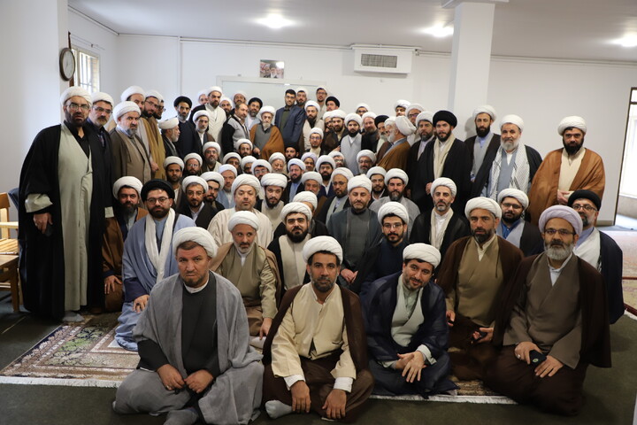 تصاویر/ دیدار جمعی از علما و روحانیون استان آذربابجان شرقی با آیت الله سبحانی