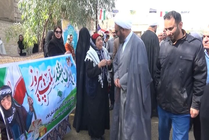 تصاویر/ برگزاری جشن انقلاب در روستای زرانگوش شهرستان بدره