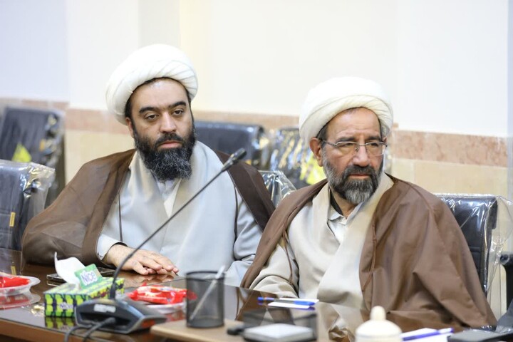 تصاویر/ برگزاری نشست مدیران و معاونان آموزش مدارس علمیه شهرستان یزد