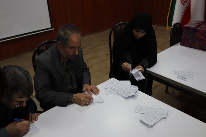 تصاویر/برگزاری هفدهمین اجلاسیه مجمع بسیجیان شهرستان شازند