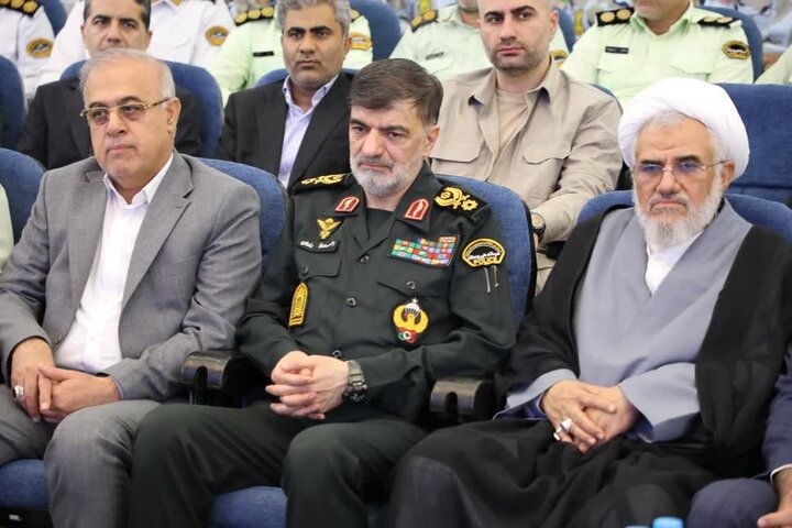 تصاویر/تکریم و معارفه فرمانده نیروی انتظامی استان هرمزگان