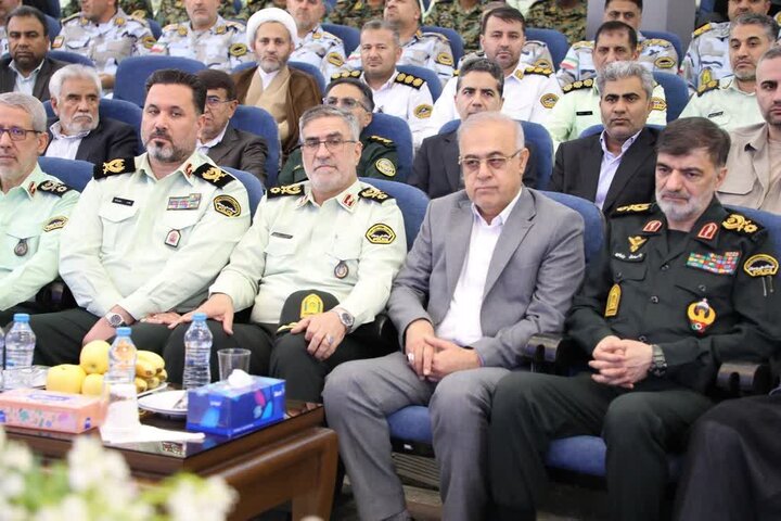 تصاویر/تکریم و معارفه فرمانده نیروی انتظامی استان هرمزگان