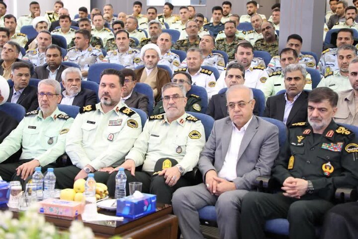 تصاویر/تکریم و معارفه فرمانده نیروی انتظامی استان هرمزگان