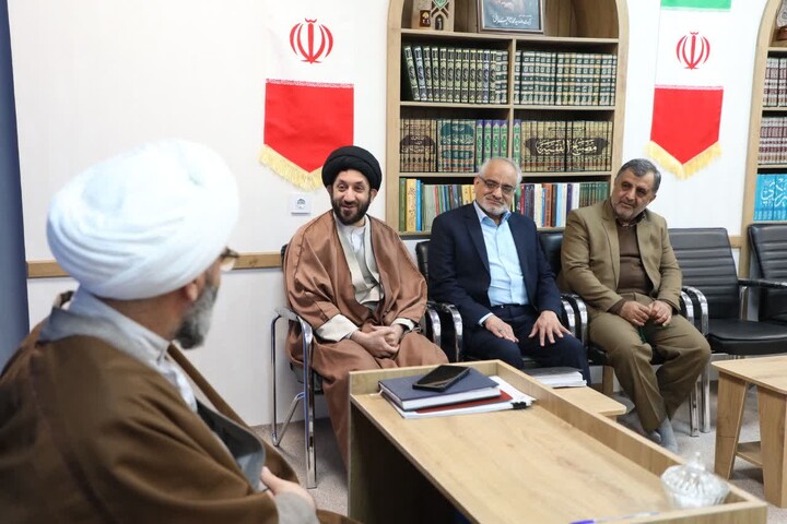 تصاویر/ دیدار مسئولان دانشگاه فرهنگیان استان سمنان با نماینده ولی فقیه در استان