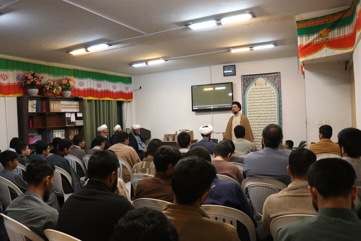 تقدیر از مبلغان اعتکاف دانش‌آموزی در کرمان