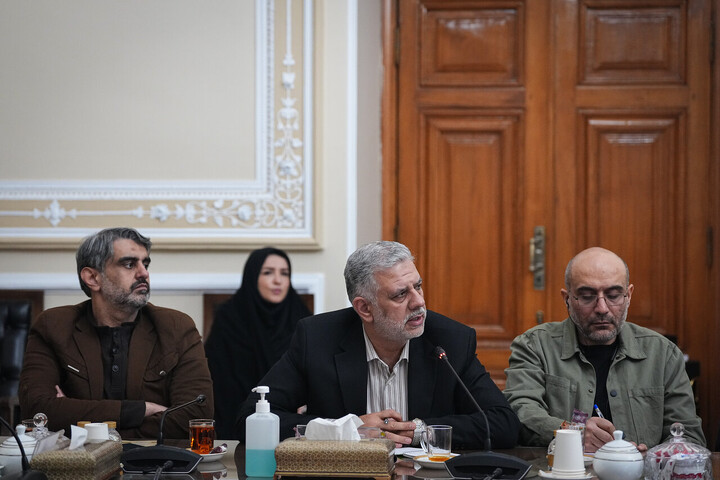 تصاویر/ دیدار اعضای شورای هماهنگی یوم الله دهه فجر با قالیباف