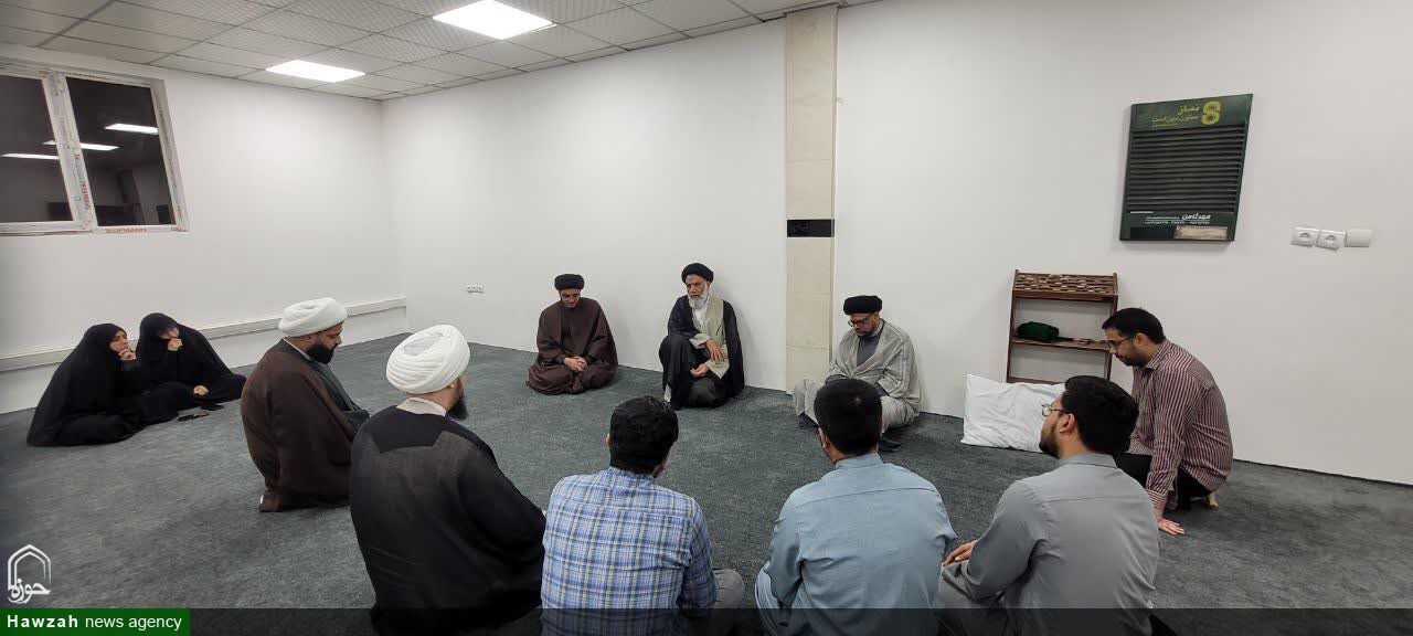 دیدار طلاب بین الملل جامعه المصطفی(ص) با نماینده ولی فقیه در خوزستان