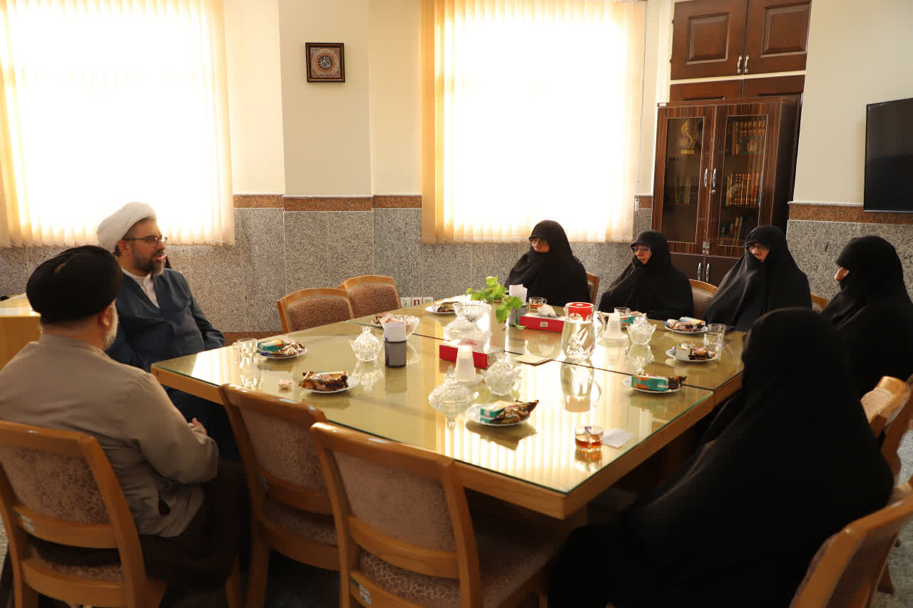 تأکید بر تداوم و ارتقای همکاری‌های آموزشی جامعه الزهرا (س)و حوزه‌های علمیه خواهران