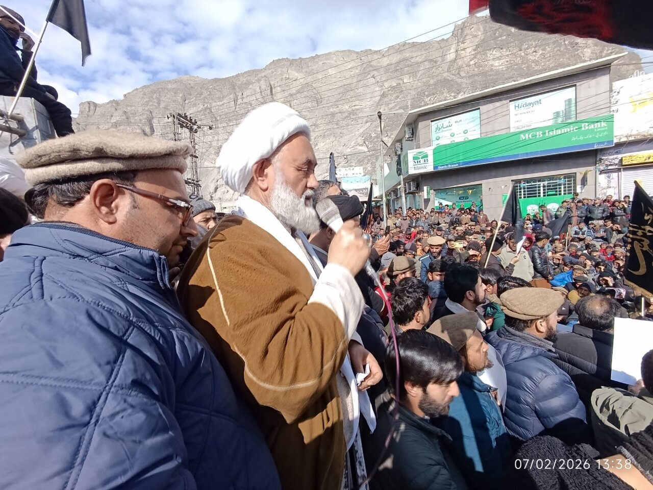 انتفاضةٌ شاملةٌ لشيعة باكستان تنديدًا بالإرهاب