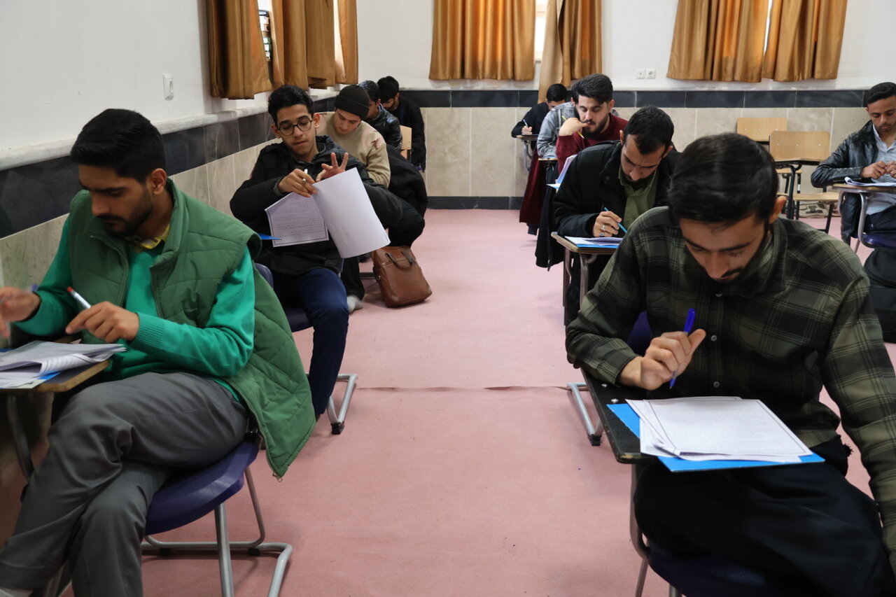 برگزاری آزمون مستعدین برتر سال تحصیلی ۱۴۰۴–۱۴۰۵ حوزه علمیه خراسان جنوبی