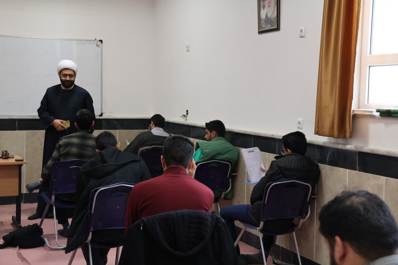 برگزاری آزمون مستعدین برتر سال تحصیلی ۱۴۰۴–۱۴۰۵ حوزه علمیه خراسان جنوبی