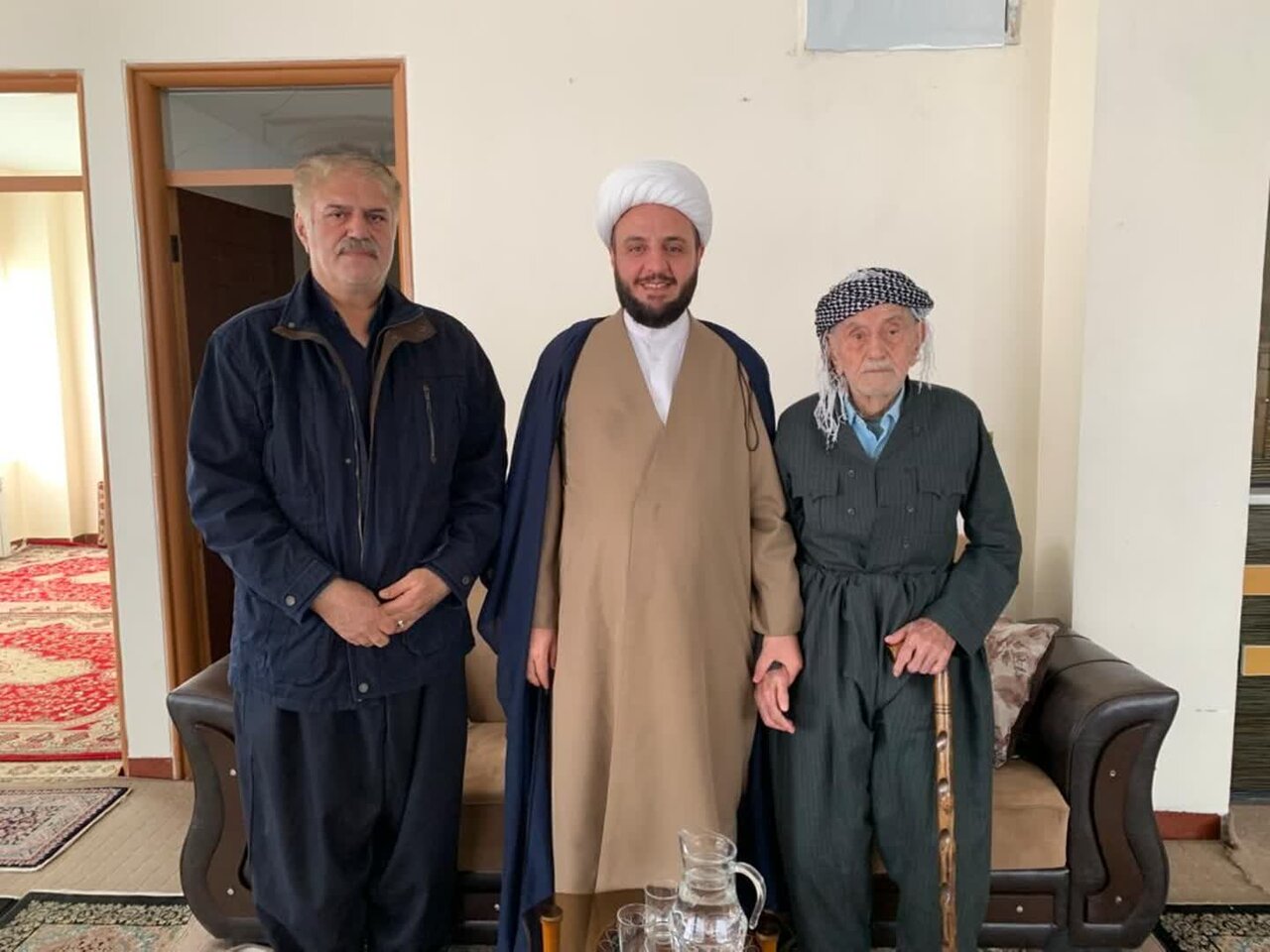 تصاویر/ دیدار مسئول حوزه نمایندگی ولی فقیه در بنیاد شهید و امور ایثارگران کردستان از والدین شهدای مریوان