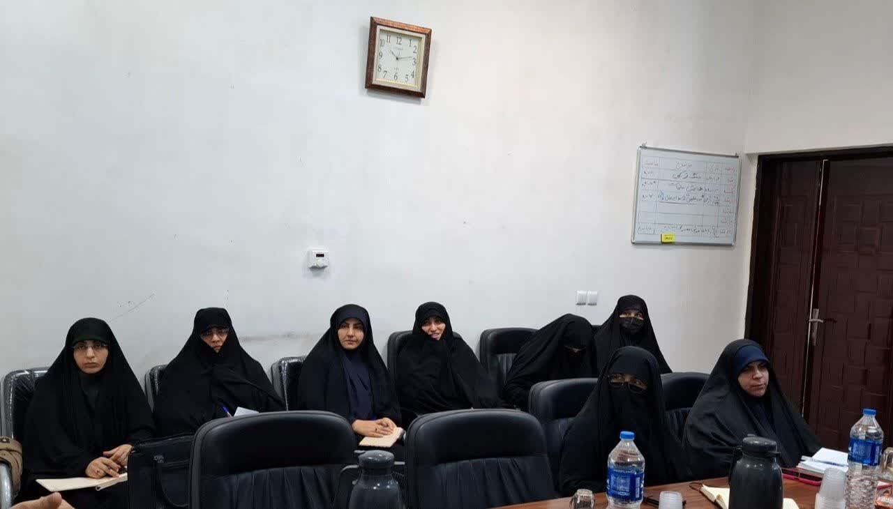 نشست مشترک معاون تبلیغ و رابطین مدارس طرح امین گیلان برگزار شد