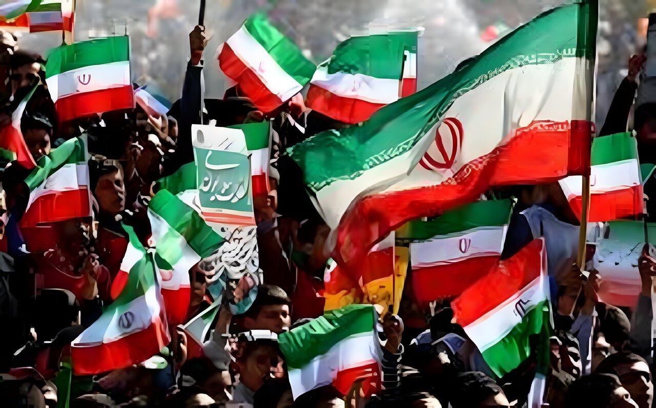 روایت دستاوردهای انقلاب، سلاح راهبردی در جنگ رسانه‌ای است